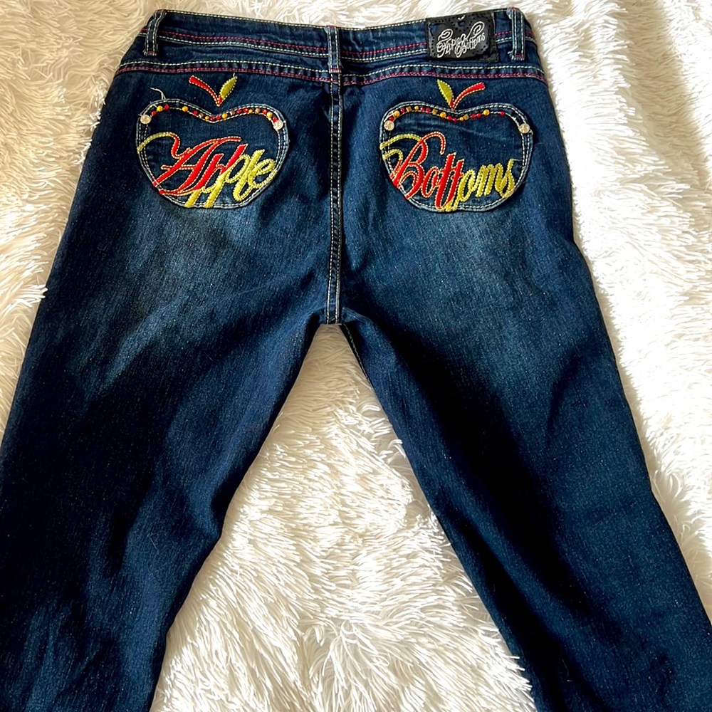 Apple Bottom Jeans!!